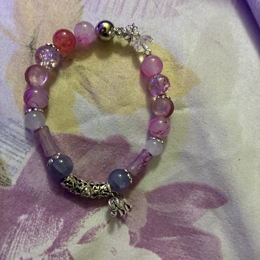 Elegant Pink and Silver Beaded Bracelet